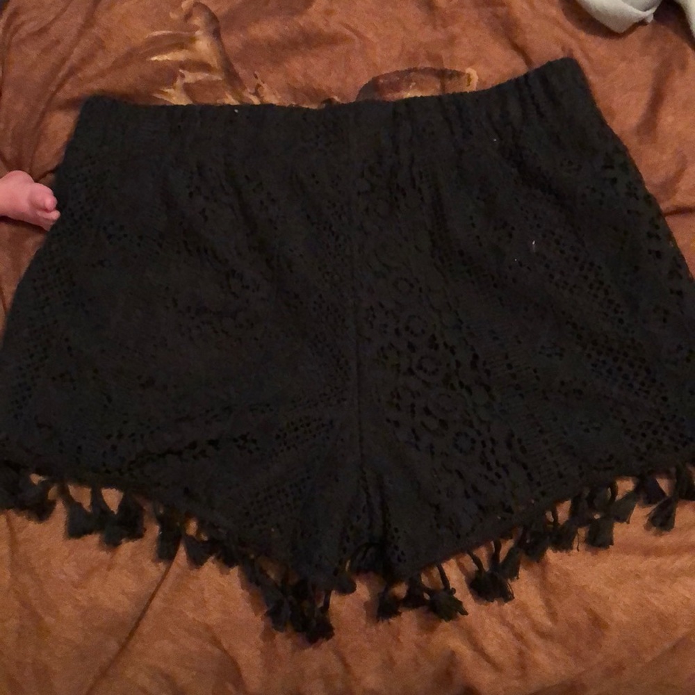 Tasseled shorts